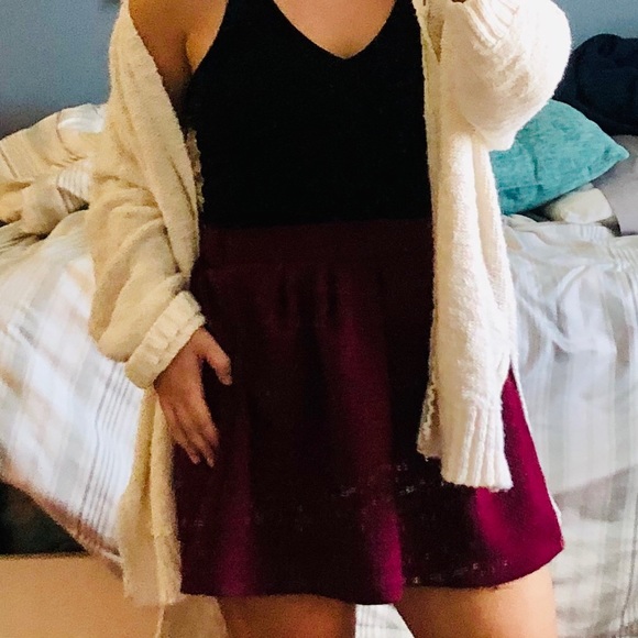 Dresses & Skirts - mini skirt